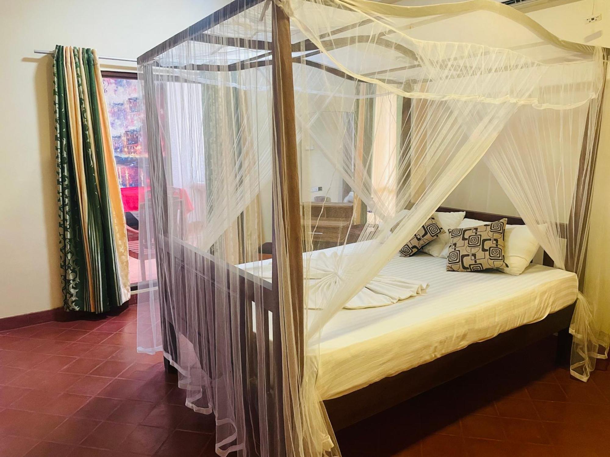 Island House Otel Dikwella Dış mekan fotoğraf