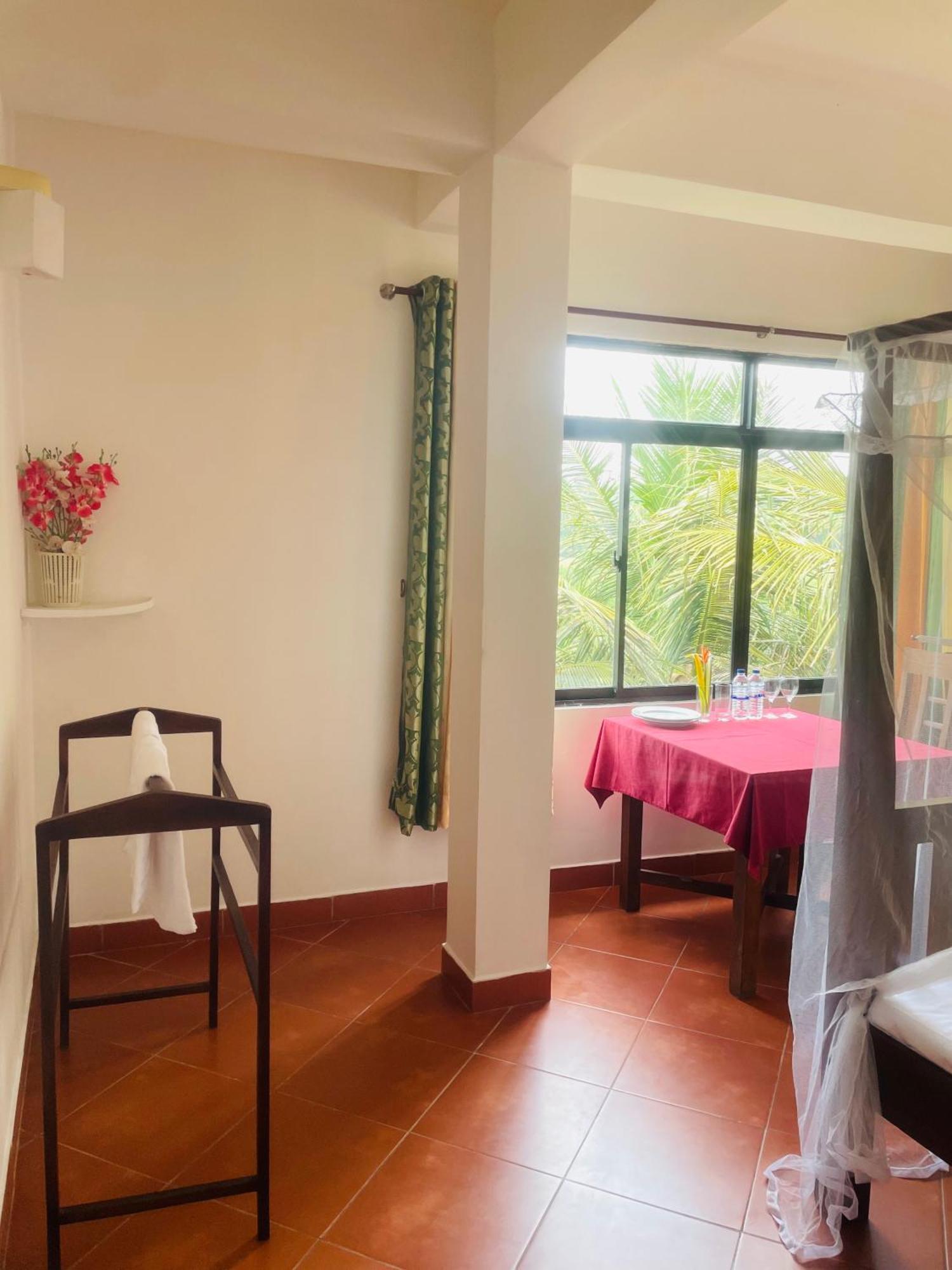 Island House Otel Dikwella Dış mekan fotoğraf